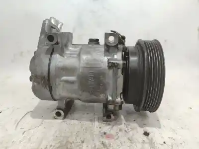Pezzo di ricambio per auto di seconda mano compressore aria condizionata per renault clio ii fase i (b/cbo) 1.4 alize 75 cv / 55 kw riferimenti oem iam 700726  