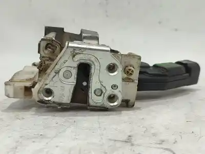 Peça sobressalente para automóvel em segunda mão fechadura da porta traseira direita por peugeot 107 básico referências oem iam 