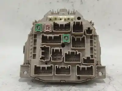 Peça sobressalente para automóvel em segunda mão quadrante por peugeot 107 básico referências oem iam 768010u  