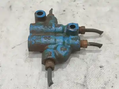 Second-hand car spare part brake distributor for toyota corolla (e12) 2.0 d-4d linea sol berlina oem iam references 