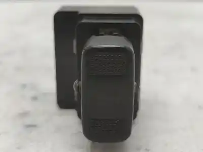 Peça sobressalente para automóvel em segunda mão botão / interruptor elevador vidro dianteiro direito por kia carnival ii 2.9 cdri ex referências oem iam 621w04980a1