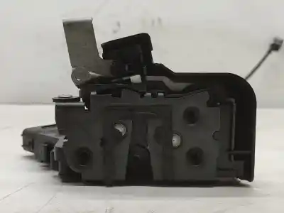 Peça sobressalente para automóvel em segunda mão fechadura da porta traseira esquerda por ford focus berlina (cap) ambiente (d) referências oem iam 24000000013