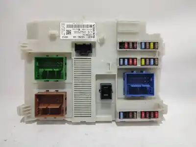 Peça sobressalente para automóvel em segunda mão caixa de fusíveis e relés por volvo s60 lim. summum referências oem iam 31317995aa