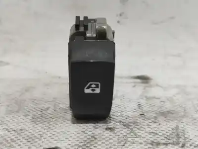 Peça sobressalente para automóvel em segunda mão botão / interruptor elevador vidro dianteiro direito por renault twingo authentique referências oem iam 