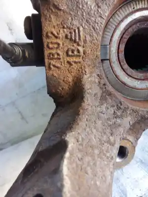 Second-hand car spare part front right knuckle for renault twingo authentique oem iam references   