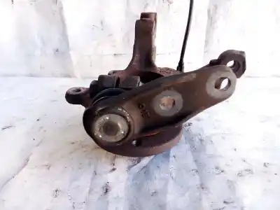 Second-hand car spare part front right knuckle for renault twingo authentique oem iam references   