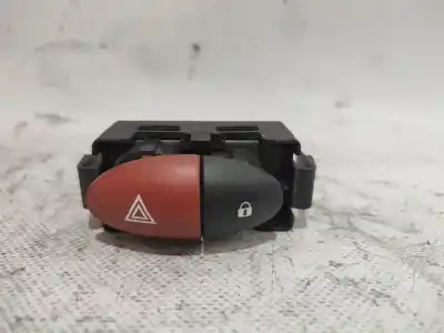 Peça sobressalente para automóvel em segunda mão interruptor 4 piscas - emergência por renault twingo authentique referências oem iam 88300000