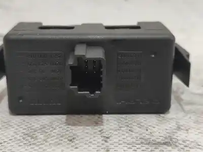 Piesă de schimb auto la mâna a doua avertizare pentru renault twingo authentique referințe oem iam 88300000  