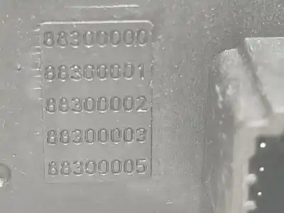 Piesă de schimb auto la mâna a doua avertizare pentru renault twingo authentique referințe oem iam 88300000  