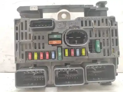 Second-hand car spare part fuse box unit for citroen c4 berlina vtr plus oem iam references 9656086580