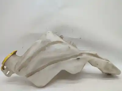 Second-hand car spare part windscreen washer bottle for dodge caliber 2.0 16v crd cat oem iam references 05303789  