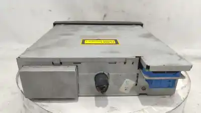 Second-hand car spare part audio system / radio cd for peugeot 307 break / sw (s1) break xs oem iam references 8635132861  