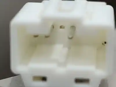 Автозапчасти б/у внутренний свет за nissan pulsar (c13) tekna ссылки oem iam 264303zl3d  