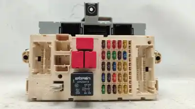 Pezzo di ricambio per auto di seconda mano scatola relè/fusibili per fiat stilo (192) 1.9 jtd cat riferimenti oem iam 51715858