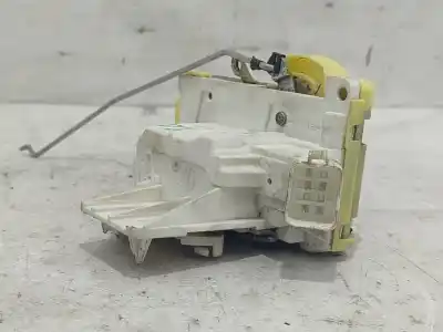Second-hand car spare part left front door lock for ford focus i (daw, dbw) 1.8 turbo di / tddi oem iam references xs41a21813cf  