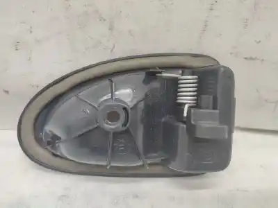 Автозапчасти б/у левая передняя внутренняя ручка за renault clio ii (bb_, cb_) 1.9 d (b/cb0e, bb0j) ссылки oem iam 7700423887  