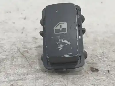 Pezzo di ricambio per auto di seconda mano comandi alzacristalli posteriore sinistro per fiat croma (194_) 1.9 d multijet (194axb1b) riferimenti oem iam 7030476700