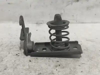 Автозапчастина б/у замок капота для daewoo matiz (m100, m150) 0.8 посилання на oem iam   