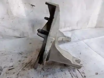 Second-hand car spare part engine support for bmw x5 (e53) 3.0d oem iam references 112221641r  