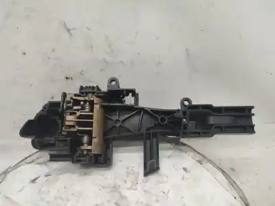 Peça sobressalente para automóvel em segunda mão puxador exterior traseiro direito por bmw serie 1 berlina (e81/e87) 118d referências oem iam   