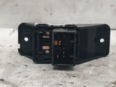 Автозапчастина б/у управління склами задніх правіх для kia stonic (yb) 1.6 crdi посилання на oem iam 93590h8000wk 4d65251000 