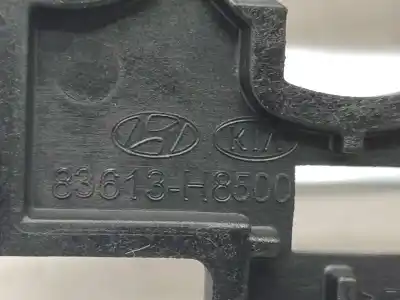 Автозапчасти б/у левая задняя внутренняя ручка за kia stonic (yb) 1.6 crdi ссылки oem iam 83613h8500  