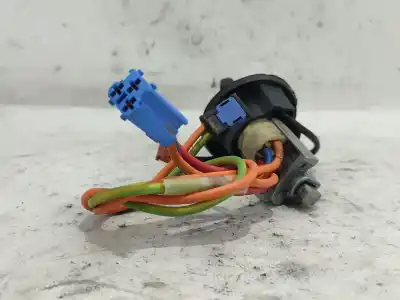 Pezzo di ricambio per auto di seconda mano interruttore di avviamento per peugeot 206 fastback (2a/c) 1.4 hdi eco 70 riferimenti oem iam   