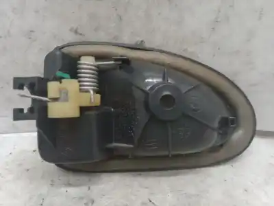 Pezzo di ricambio per auto di seconda mano maniglia interna anteriore destra per renault clio ii (bb_, cb_) 1.2 (bb0a, bb0f, bb10, bb1k, bb28, bb2d, bb2h, cb0a,... riferimenti oem iam 8200028995  