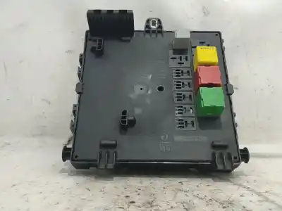 Second-hand car spare part fuse box unit for opel vectra c (z02) 1.9 cdti (f69) oem iam references 13223679  