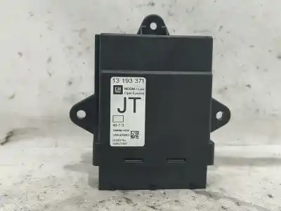 Second-hand car spare part central locking pump for opel vectra c (z02) 1.9 cdti (f69) oem iam references 13193371