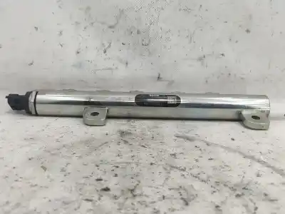 Second-hand car spare part distributor pipe for opel vectra c (z02) 1.9 cdti (f69) oem iam references 0445214095