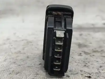 Second-hand car spare part right front power window switch for renault megane i classic (la0/1_) 1.9 dci (la05, la1f) oem iam references 429998k  