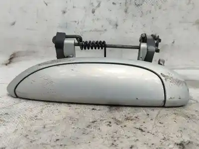 Second-hand car spare part exterior left rear door handle for renault megane i classic (la0/1_) 1.9 dci (la05, la1f) oem iam references 7700438075