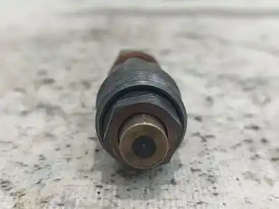 Second-hand car spare part injector for opel corsa b (s93) 1.7 d (f08, f68, m68) oem iam references 881090  