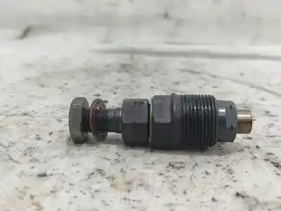 Second-hand car spare part injector for opel corsa b (s93) 1.7 d (f08, f68, m68) oem iam references 881090  