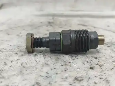 Second-hand car spare part injector for opel corsa b (s93) 1.7 d (f08, f68, m68) oem iam references 881090  