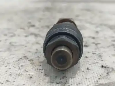 Second-hand car spare part injector for opel corsa b (s93) 1.7 d (f08, f68, m68) oem iam references 881090  
