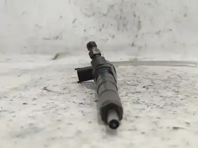 Second-hand car spare part injector for opel insignia a (g09) 2.0 cdti (68) oem iam references   