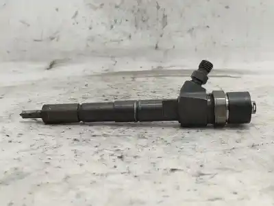 Second-hand car spare part injector for opel insignia a (g09) 2.0 cdti (68) oem iam references 0445110327  