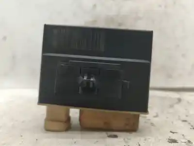 Pezzo di ricambio per auto di seconda mano relè per citroen c3 i (fc_, fn_) 1.4 hdi riferimenti oem iam 9652021180  