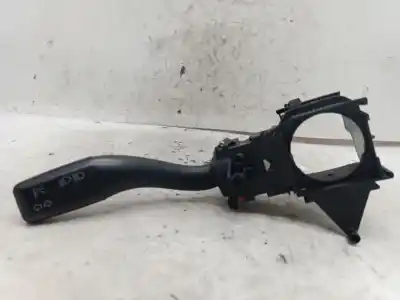 Peça sobressalente para automóvel em segunda mão Comutador De Piscas  por AUDI A4 B6 (8E2) 1.9 TDI Referências OEM IAM 8E0953513A  