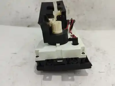 Peça sobressalente para automóvel em segunda mão comando de sofagem (chauffage / ar condicionado)  por daewoo kalos (klas) 1.2 referências oem iam   