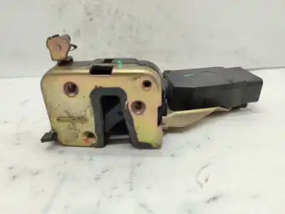 Recambio de automóvil de segunda mano de CERRADURA PUERTA TRASERA DERECHA para MITSUBISHI CARISMA BERINA 5 (DA0)  referencias OEM IAM   