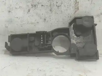 Автозапчасти б/у подставка для лампы за renault laguna ii (bg0/1_) 1.9 dci (bg08, bg0g) ссылки oem iam 