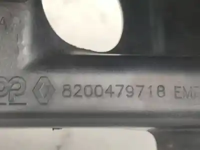 Автозапчастина б/у права фа для renault scénic ii (jm0/1_) 1.6 16v (jm1r) посилання на oem iam 8200479718  