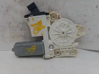 Peça sobressalente para automóvel em segunda mão motor elevador vidro dianteiro esquerdo por toyota corolla (_e12_) 1.4 vvt-i (zze120_) referências oem iam 0130822031