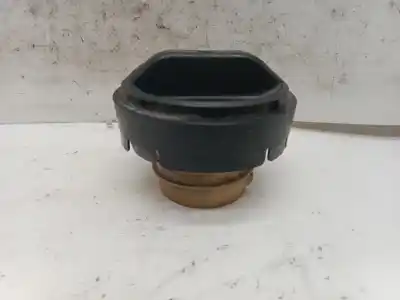 Peça sobressalente para automóvel em segunda mão Tampa De Combustível por TOYOTA COROLLA (_E12_) 1.4 VVT-I (ZZE120_) Referências OEM IAM   