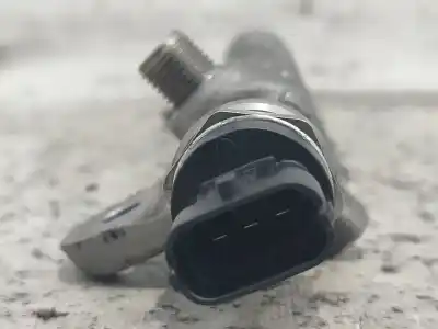 Автозапчастина б/у рампа инжектора для opel insignia a (g09) 2.0 cdti (68) посилання на oem iam 55576177  