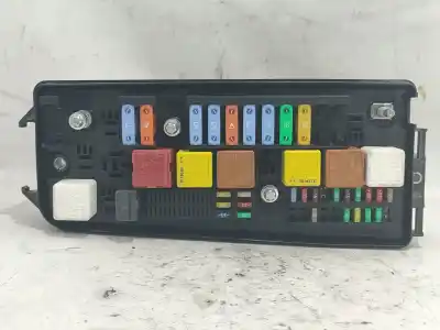 Second-hand car spare part fuse box unit for opel vectra c (z02) 1.9 cdti (f69) oem iam references 13240247