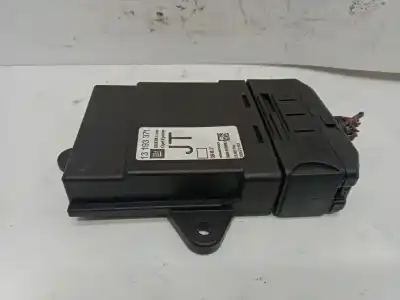 Second-hand car spare part electronic module for opel vectra c (z02) 1.9 cdti (f69) oem iam references 13193371  